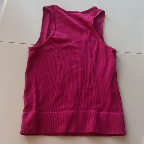 Aura Pink Fitted Sleeveless Tank Top - Picture 2 of 5